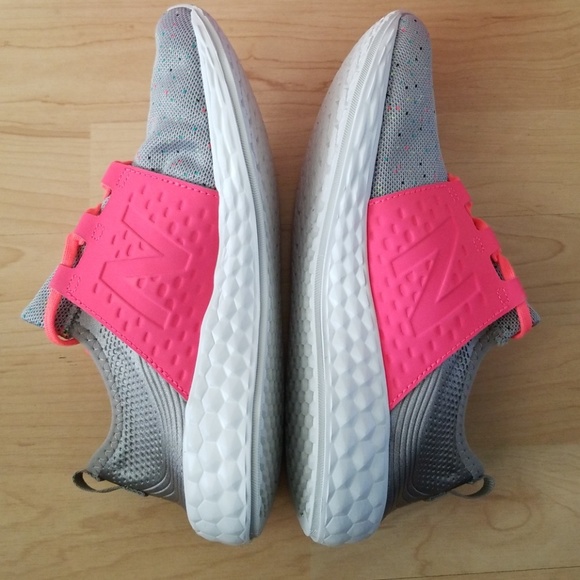 🆕️ Girls New Balance - Picture 3 of 8